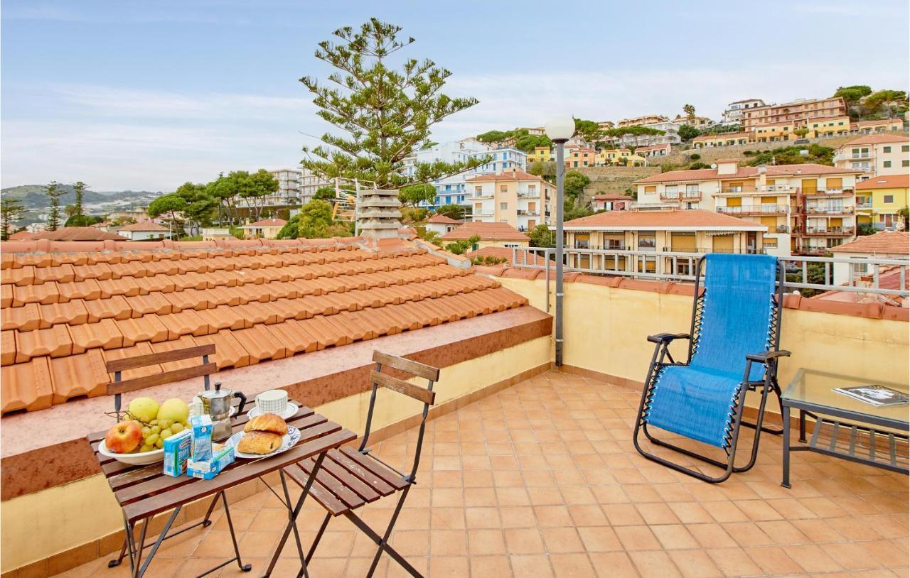 Apartamento Casa Delle Rondini Santo Stefano al Mare Exterior foto